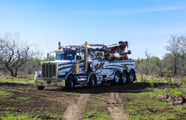 SAS Towing Lometa LLC