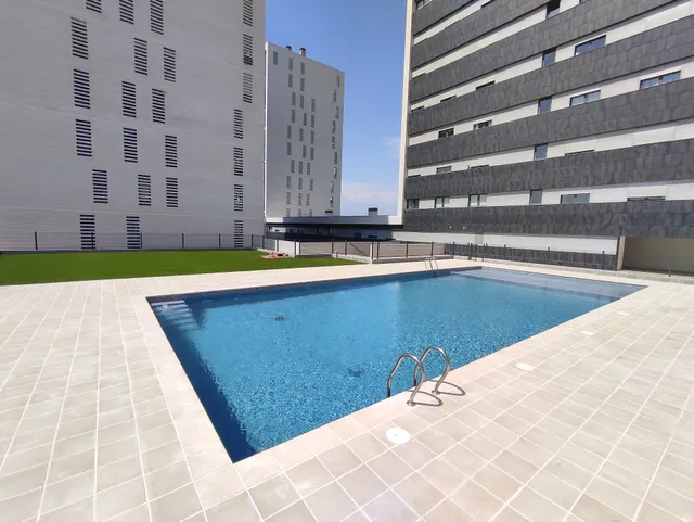 Airport Barcelona Premium