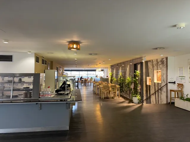 Loving Bistro - Černá Labuť