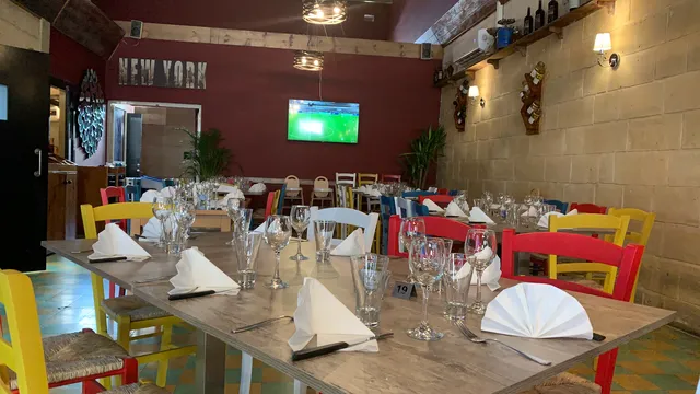 Tal-Ahwa Pub & Grill