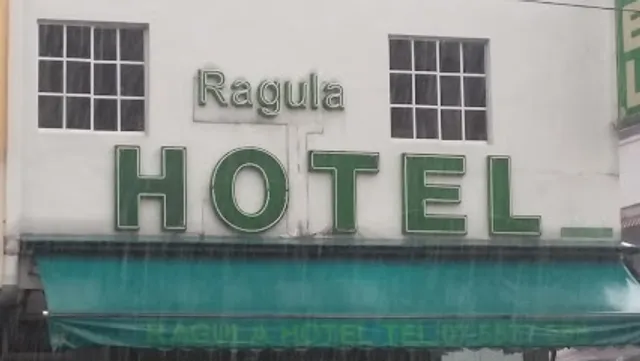 OYO 90028 Ragula Hotel