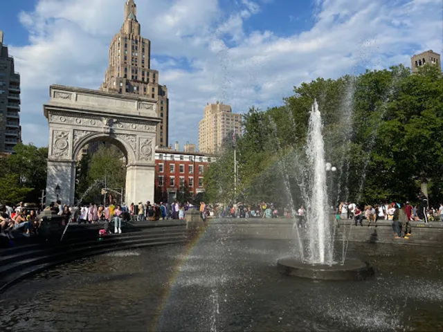 Washington Square Fountain