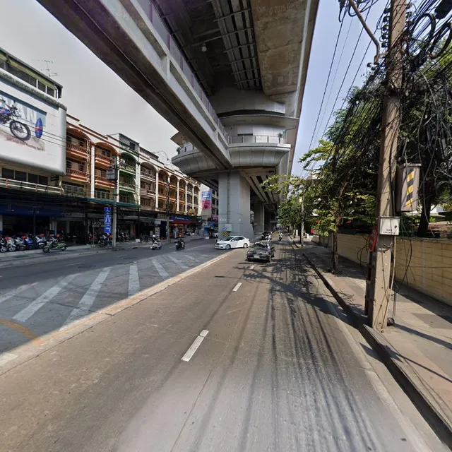 ก๋วยเตี๋ยวไก่ตุ๋นอุดร