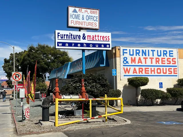 Furniture & Mattress Warehouse