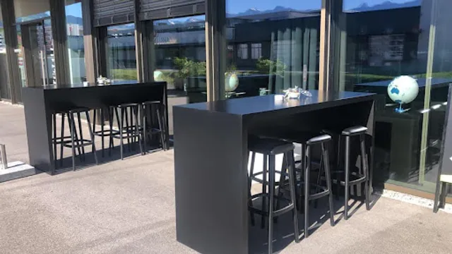 Le globe bar restaurant