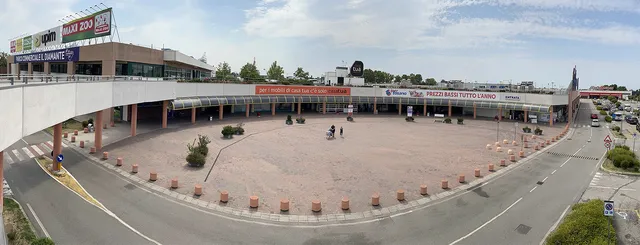 Parco Commerciale Diamante