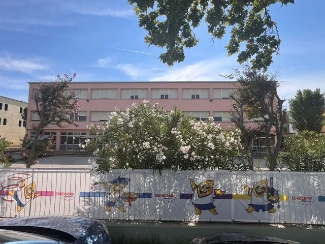 EuroCamp - Dependance Paradiso