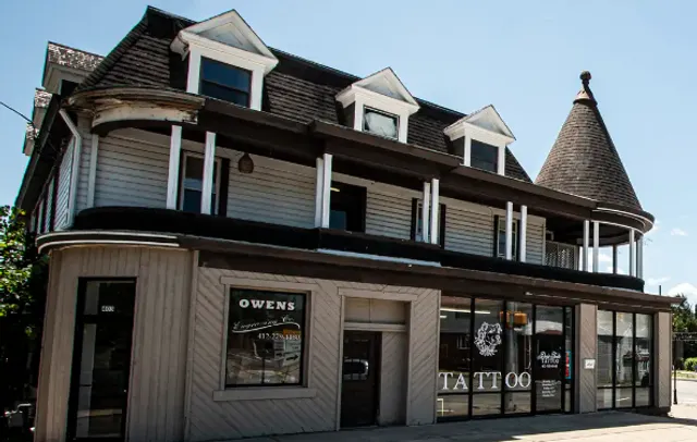 Dog's Tooth Tattoo Company