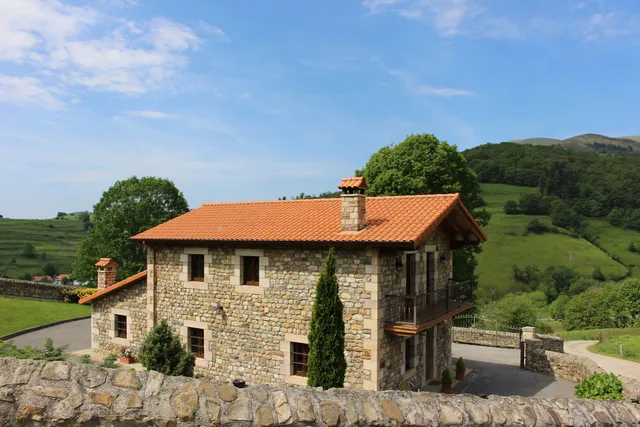 LA CABAÑA DEL ABUELO DE SELAYA. CASA RURAL EN CANTABRIA