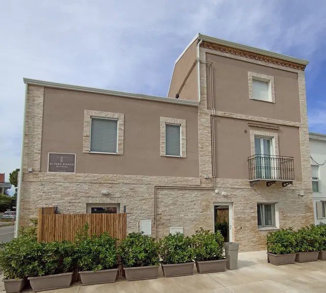 Al Faro Bianco B&B con parcheggio