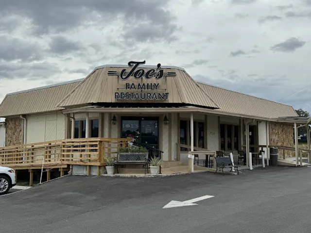 Joes Family Restaurant