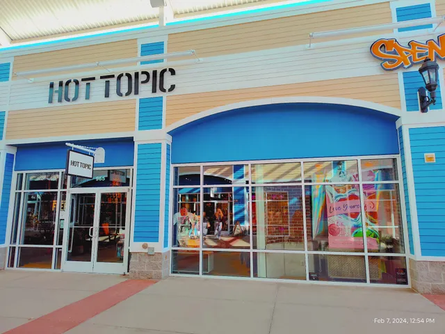 Hot Topic