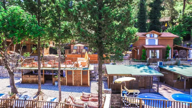 Faralya Gül Pansiyon & Restaurant