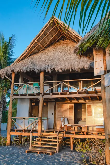 Mangle Rojo Palafitos