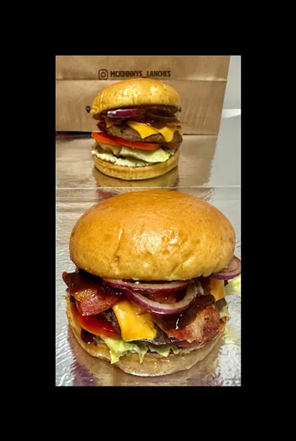 MC Johnny’s Lanches