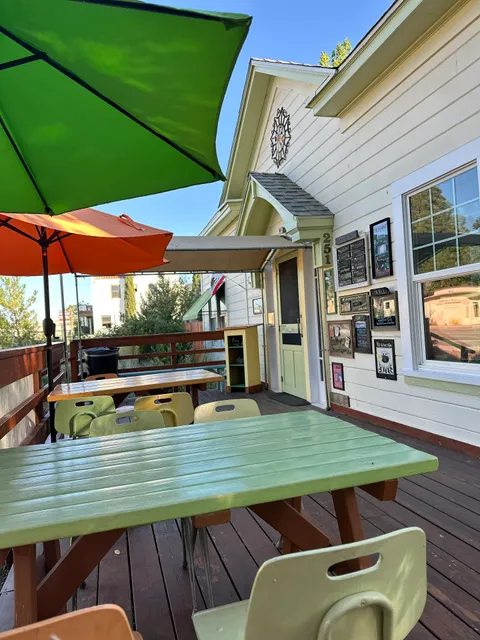 Eastern Sierra Ice Cream Company