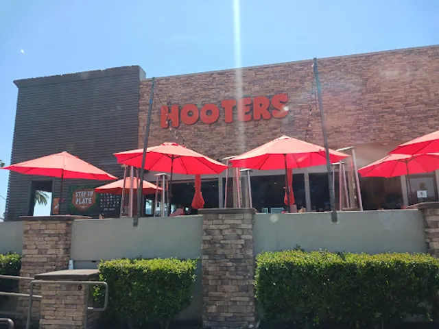 Hooters of San Marcos
