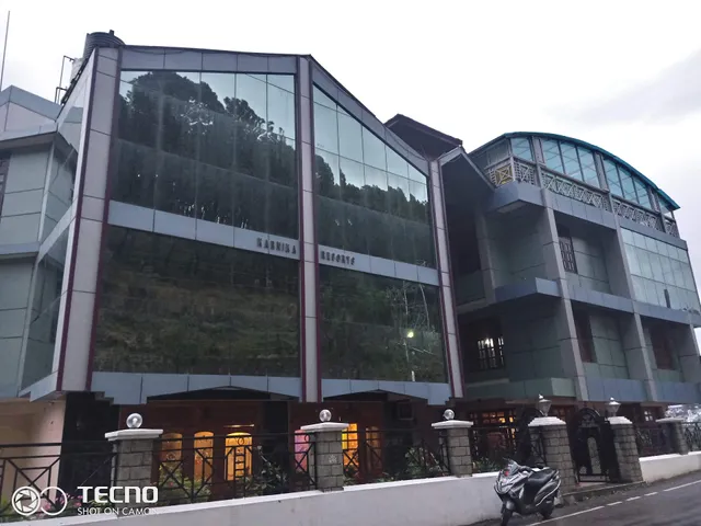 OYO Home 13701 Exotic 3 BHK