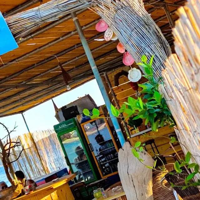 Cavos Family Taverna