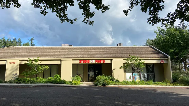 Studio B Photography and Gallery