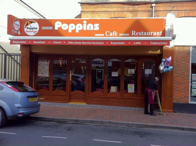 Poppins Restaurant & Cafe - Camberley