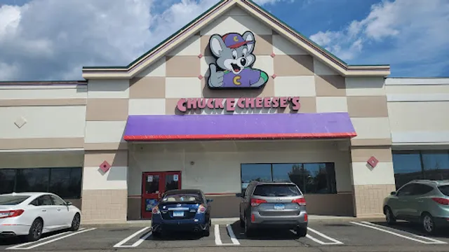 Chuck E. Cheese