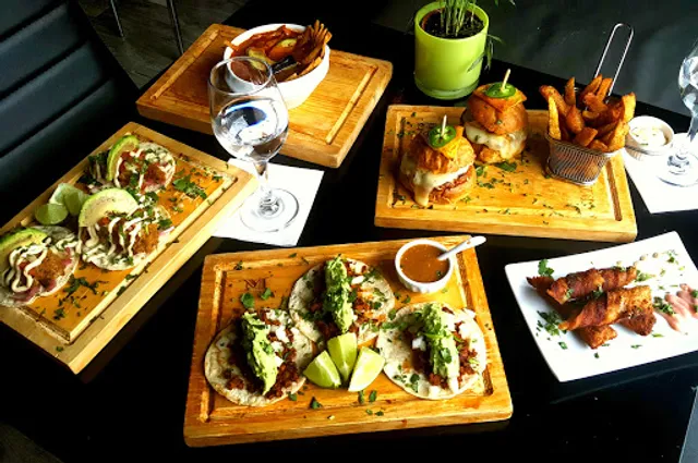 Mezcaleros Tapas & Cocktails