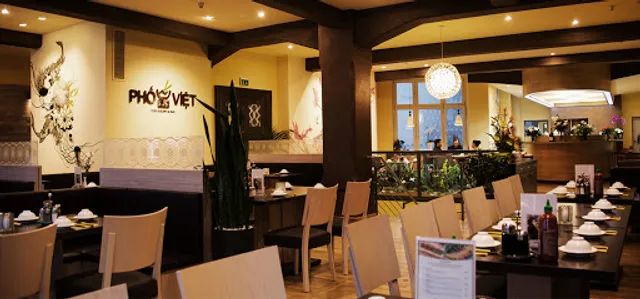 "Phố Việt" Restaurant & Bar
