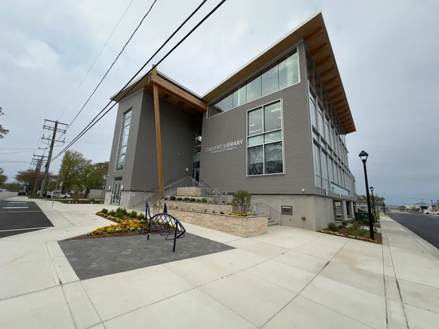 Calvert Library Twin Beaches Branch