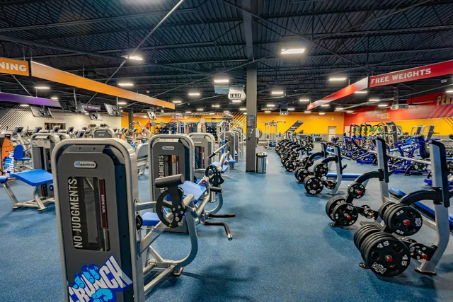 Crunch Fitness - Dewitt