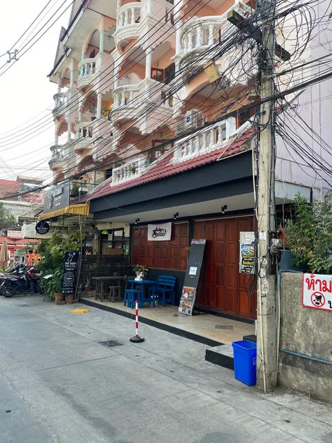 VibeCNX Hostel and Tours