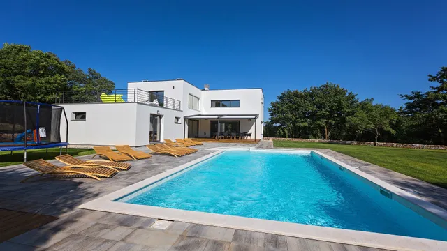 Modern house - Villa Danica
