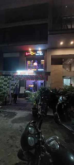 Hang out Resto and Bar