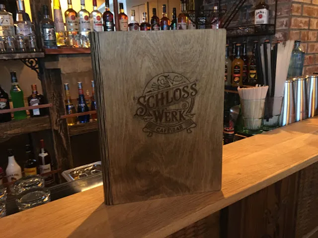 Schloss \ Werk - Café \ Bar
