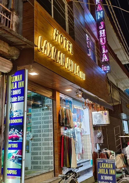 HOTEL LAXMAN JHULA INN