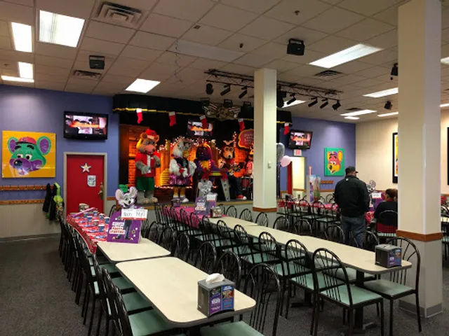 Chuck E. Cheese