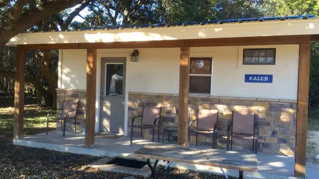 4J Riverway Cabins & RV Park