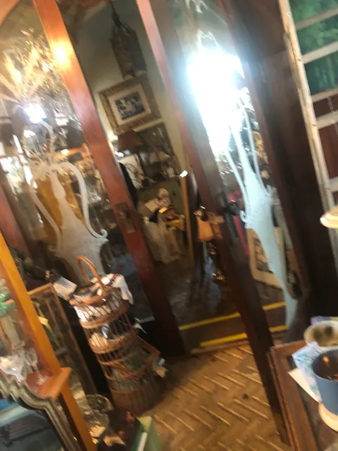 Sumptuous Settings Antiques