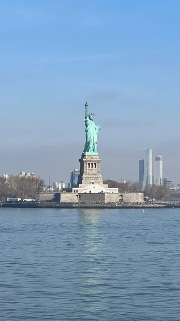 NYC Ferry - Fast Ferry