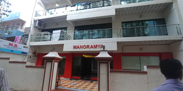 OYO 19586 MB Service Apartment