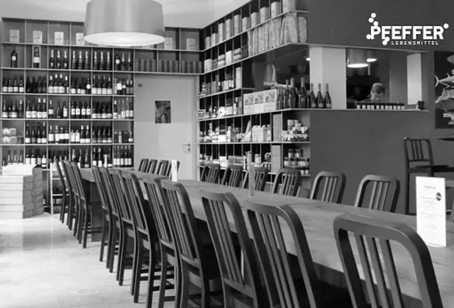 Pfeffer Lebensmittel im histor. Fleischhaus