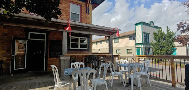 Taphouse Craft Beer + Kitchen