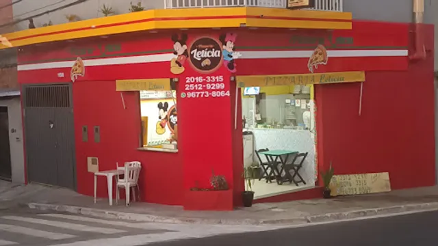 Pizzaria Letícia.