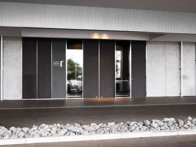 IN THE LIBRARY hotel and books TOKOROZAWA