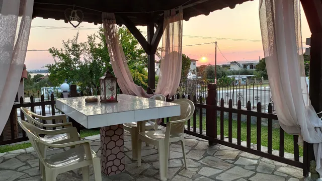 Anna Tsiara Paradise Studios