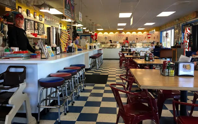 Ye Ole Fashioned Ice Cream & Sandwich Cafe- Mt. Pleasant