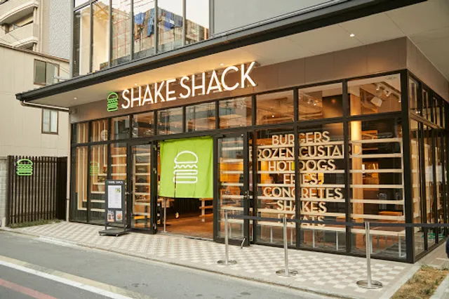 SHAKE SHACK Kyoto Shijo Karasuma