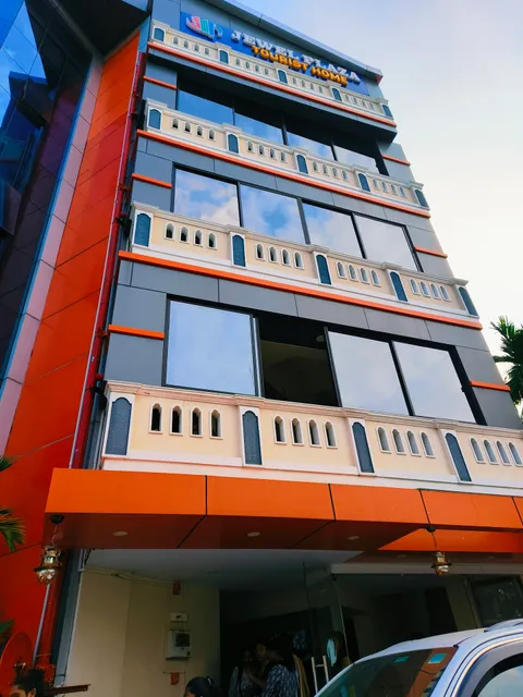 Jewel Plaza Tourist Home