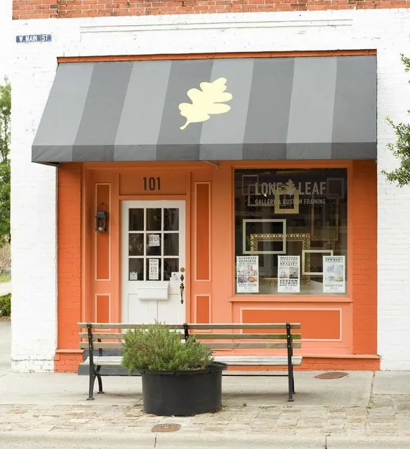 Lone Leaf Gallery & Custom Framing