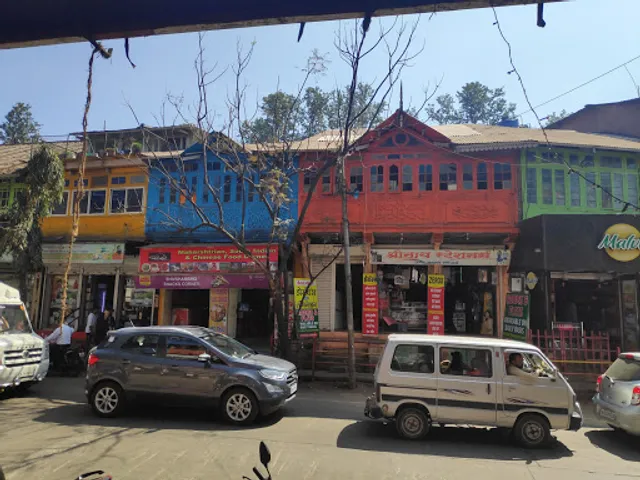 Lucky Cafe And Bakery